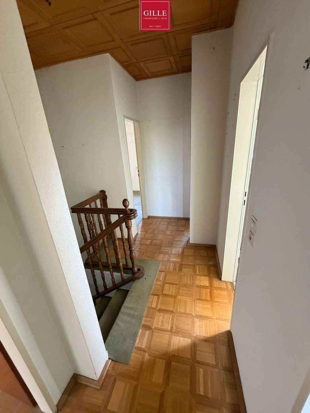 Ansicht 2 von: Reserviert! Reihenhaus mit Garage und großem Potenzial in ruhiger Lage von Neuss-Rosellen